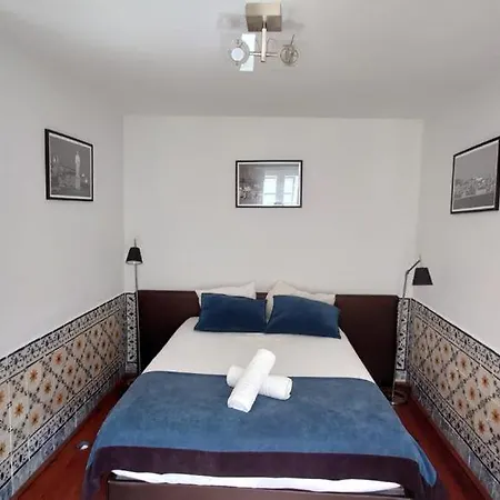 Correeiros Blue Heart Of Lisboa